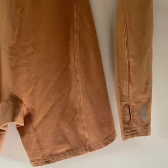 FP Free People Movement Shortsie and Shrug Set - Picture 2 of 6